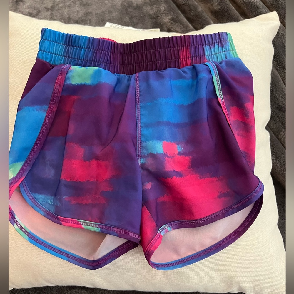 XS (4/5) little girls wind/athletic shorts. Great condition.